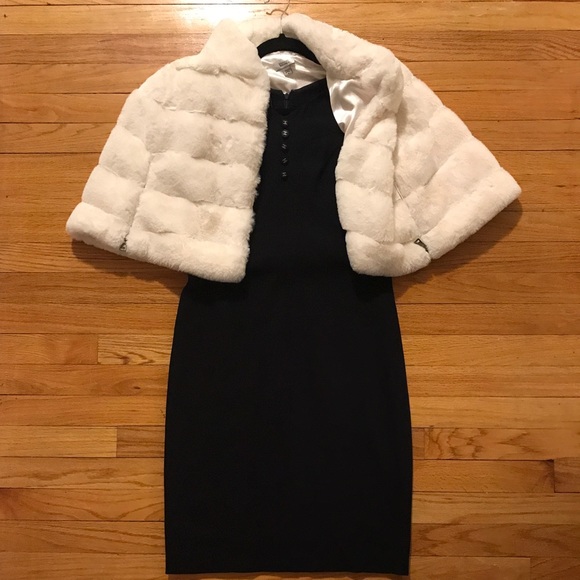 🔥VINTAGE CHANEL: Designer Navy “CC" Button Dress - Picture 8 of 14